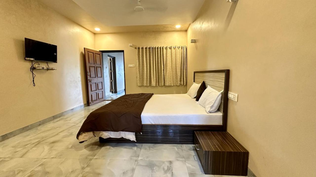 Coral Bay Villa Kashid Екстериор снимка
